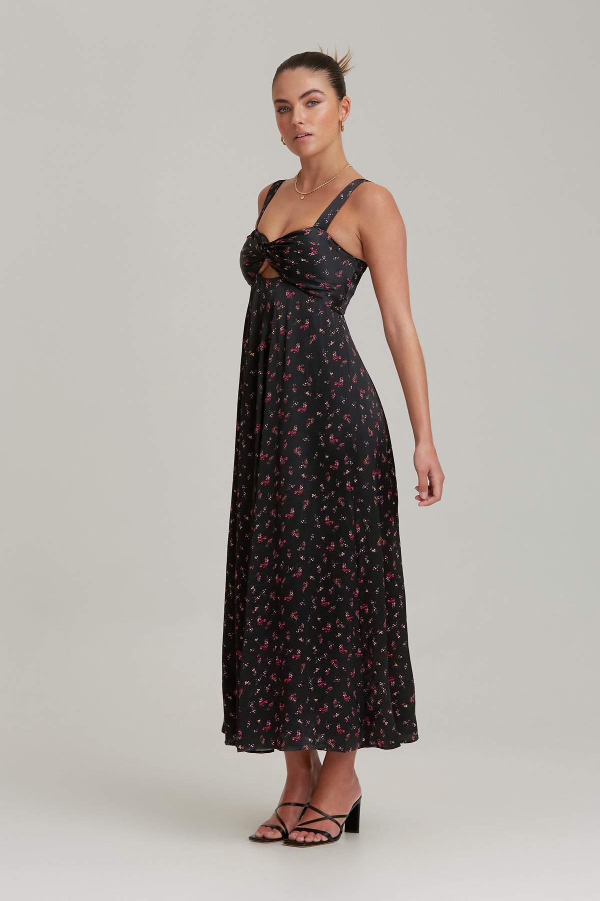 Finders - Zadie-Mavis Maxi Dress - Black Daisy