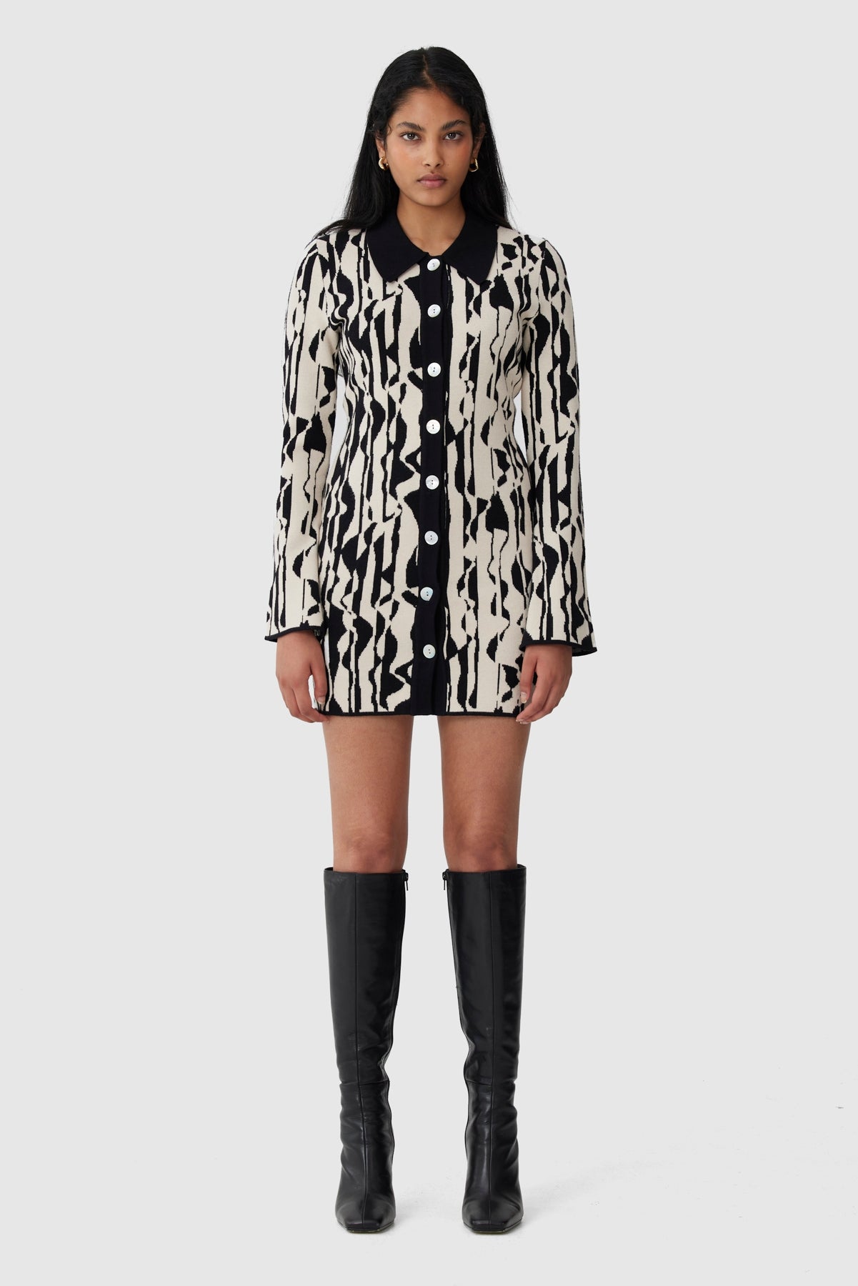 C/MEO Collective - Nothing Less Ls Knit Dress - Shapes Print